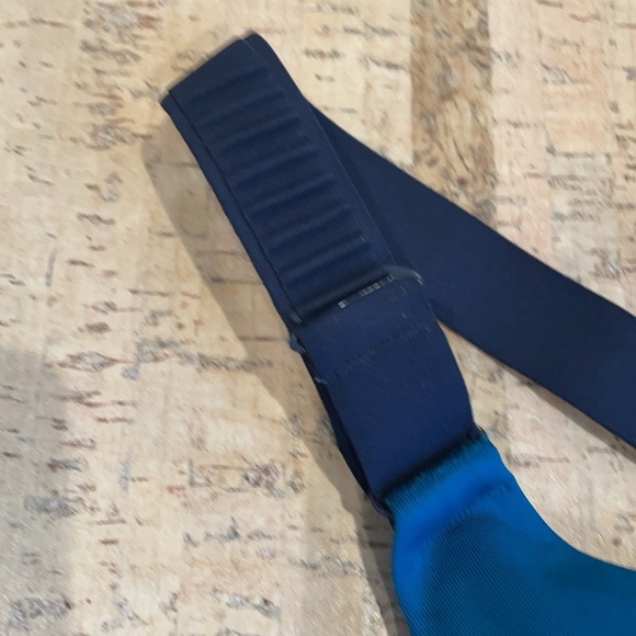 Nike sports bra no size tag - Picture 5 of 6